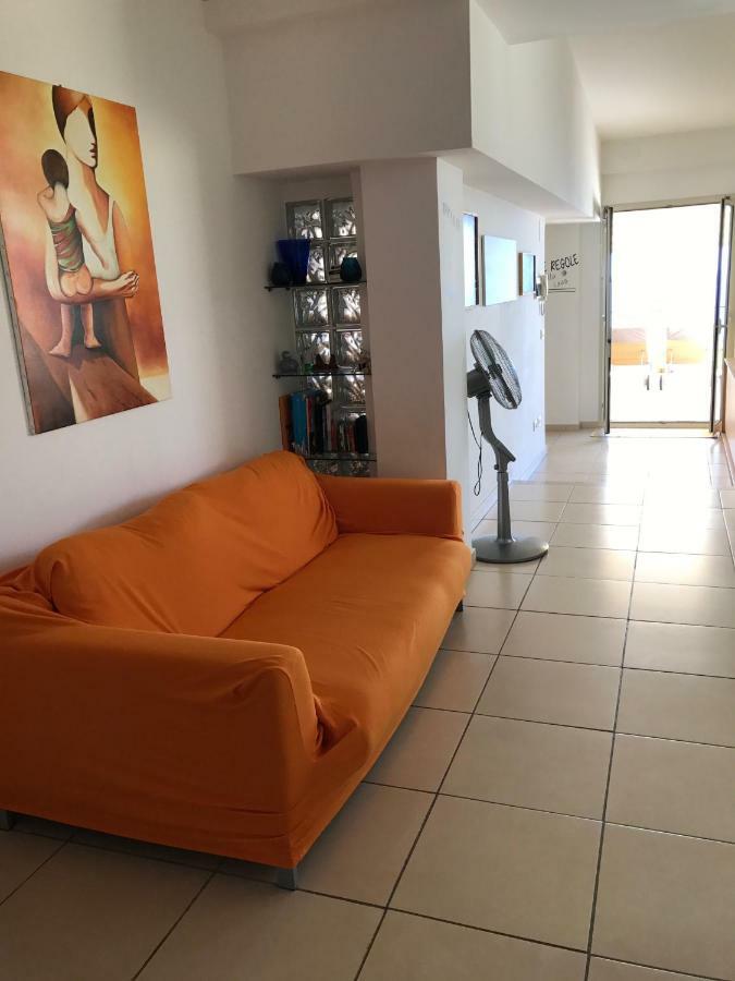 Attico Delle Pomelie Apartment Santa Teresa Di Riva Bagian luar foto
